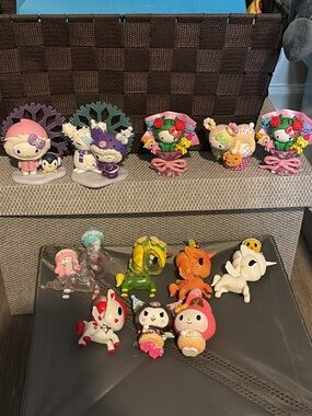 Tokidoki figures hello kitty
